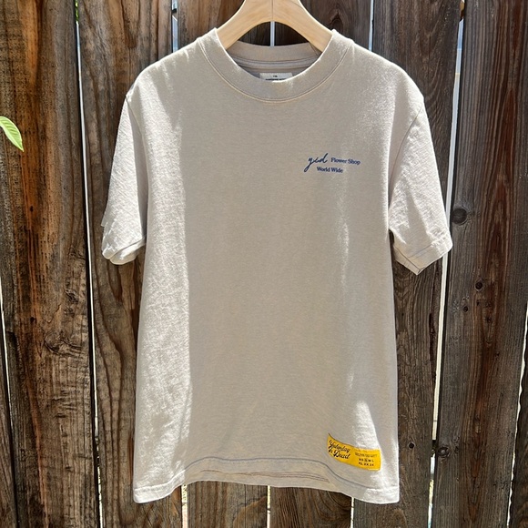 YESTERDAY IS DEAD FLOWER SHOP TEE OATMEAL/NAVY. SIZE S. - Picture 1 of 12